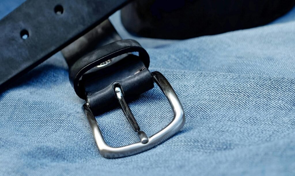 What Is The Difference Between A Deployant Clasp And A Tang Buckle?